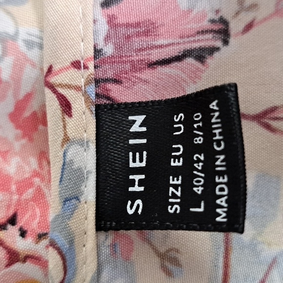 Shein Floral Print Ruffled Blouse Size Large - Picture 4 of 8